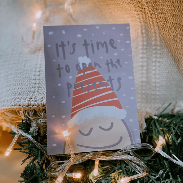 It's time to open the presents | Postcard