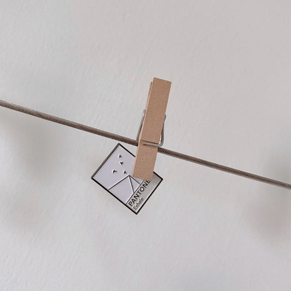 Exhale Pantone Enamel Pin - Thewearablethings