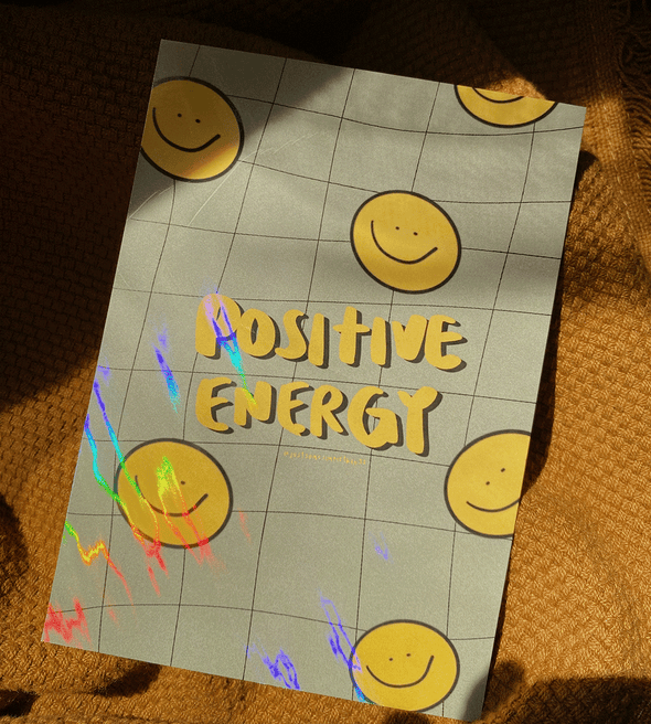 Positive energy | Holographic Postcard