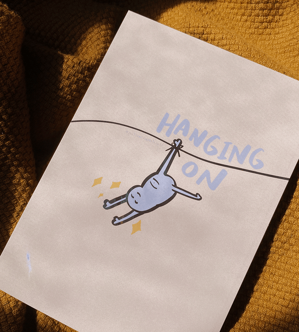 Hanging on | Holographic Postcard